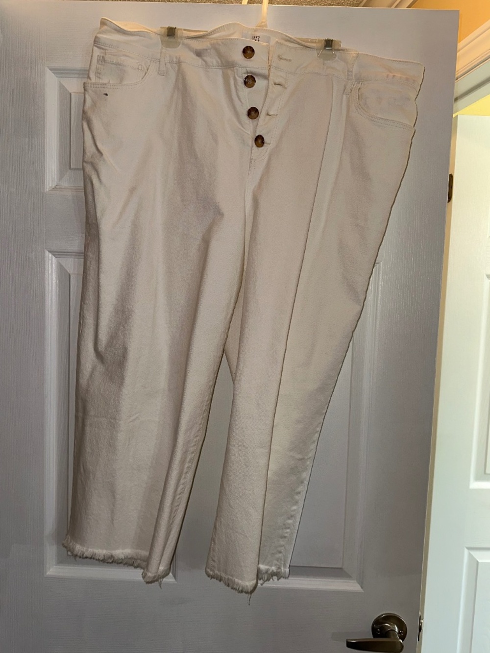 LOFT White High Rise Button Fly Raw Hem Crop Jeans Size 20 Flattering
